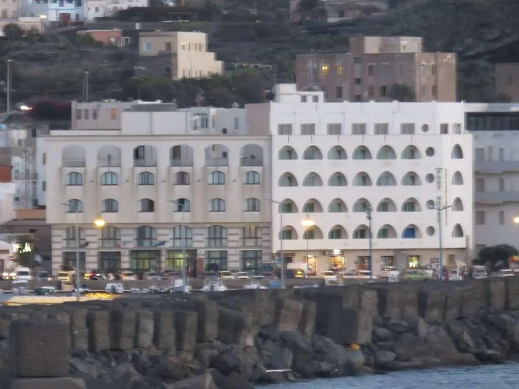 Yacht Marina Hotel Pantelleria 3*,  Italy