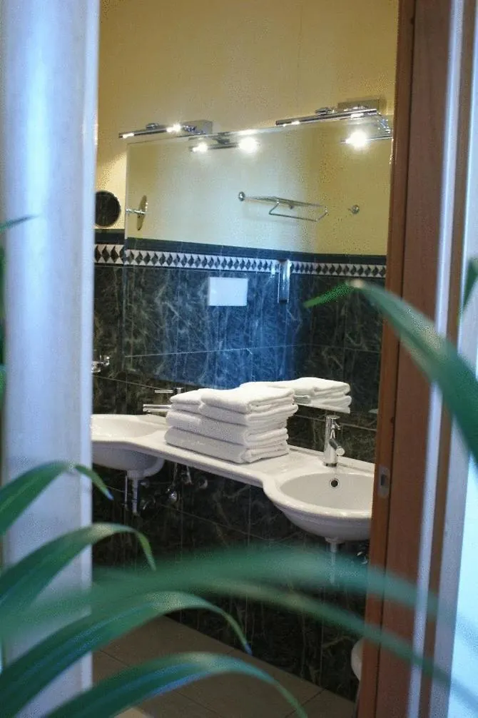 Yacht Marina Hotel Pantelleria 3*,