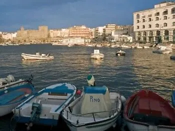 Yacht Marina Hotel Pantelleria