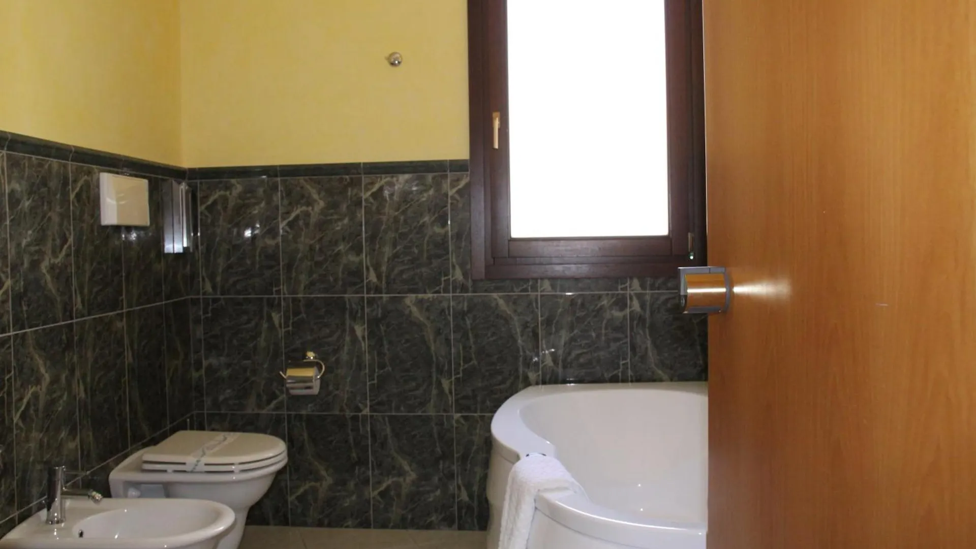 Yacht Marina Hotel Pantelleria